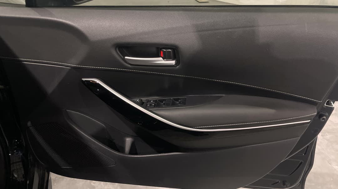 2021 Toyota Corolla Zr Hybrid, Automatic, 62994 km, Speaker View
