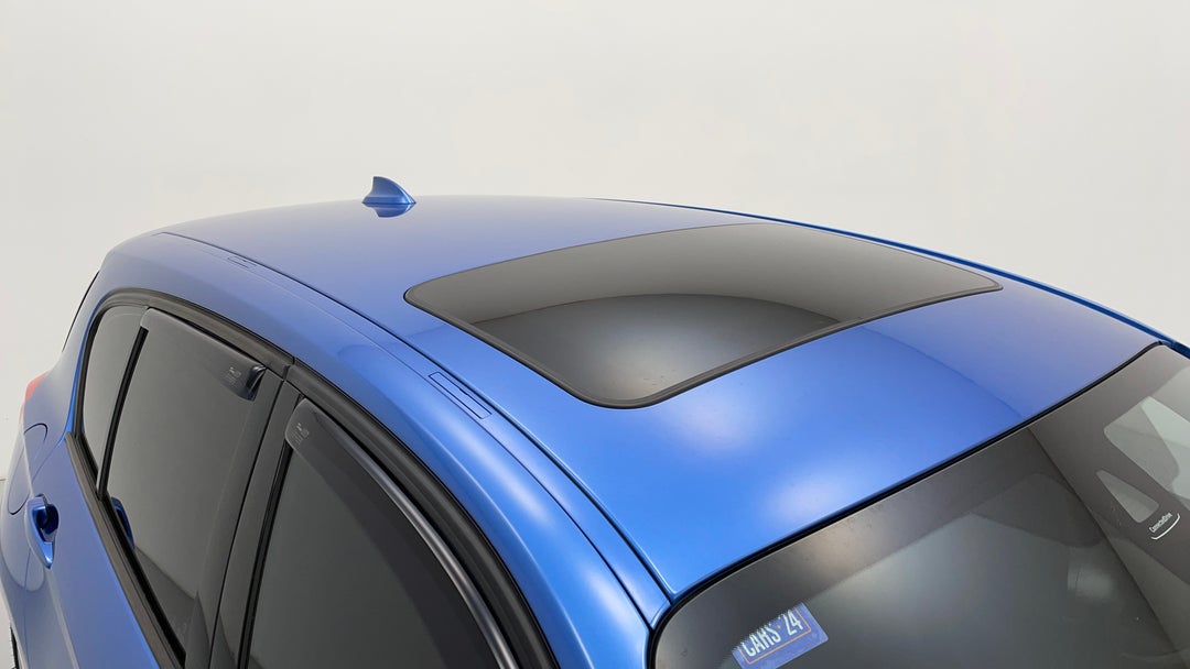 2016 BMW 1 25i M Sport, Automatic, 97508 km, Roof/Sunroof View