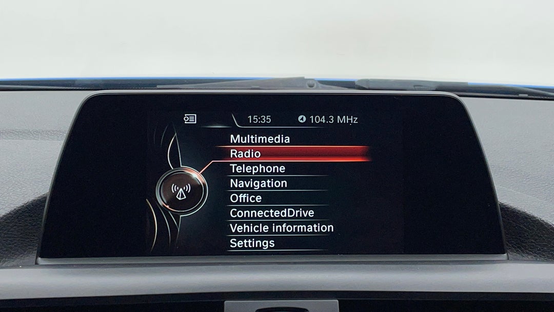 2016 BMW 1 25i M Sport, Automatic, 97508 km, Infotainment System