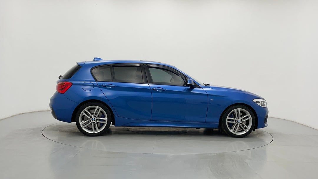 2016 BMW 1 25i M Sport, Automatic, 97508 km, Right Side View