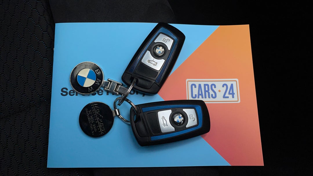 2016 BMW 1 25i M Sport, Automatic, 97508 km, Key Close-up