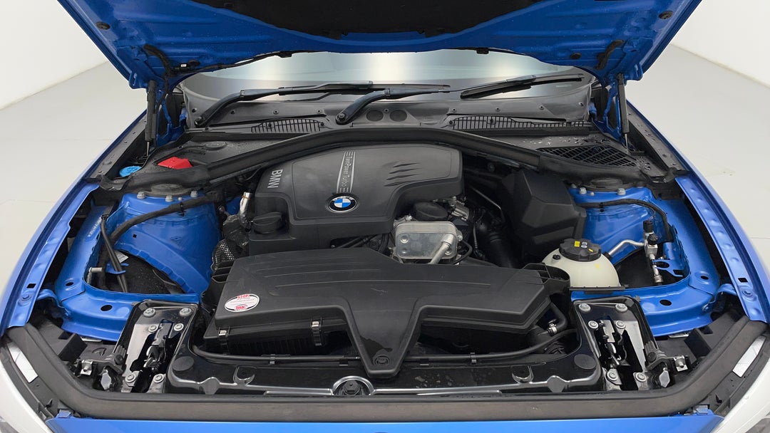 2016 BMW 1 25i M Sport, Automatic, 97508 km, Open Bonnet (Engine)