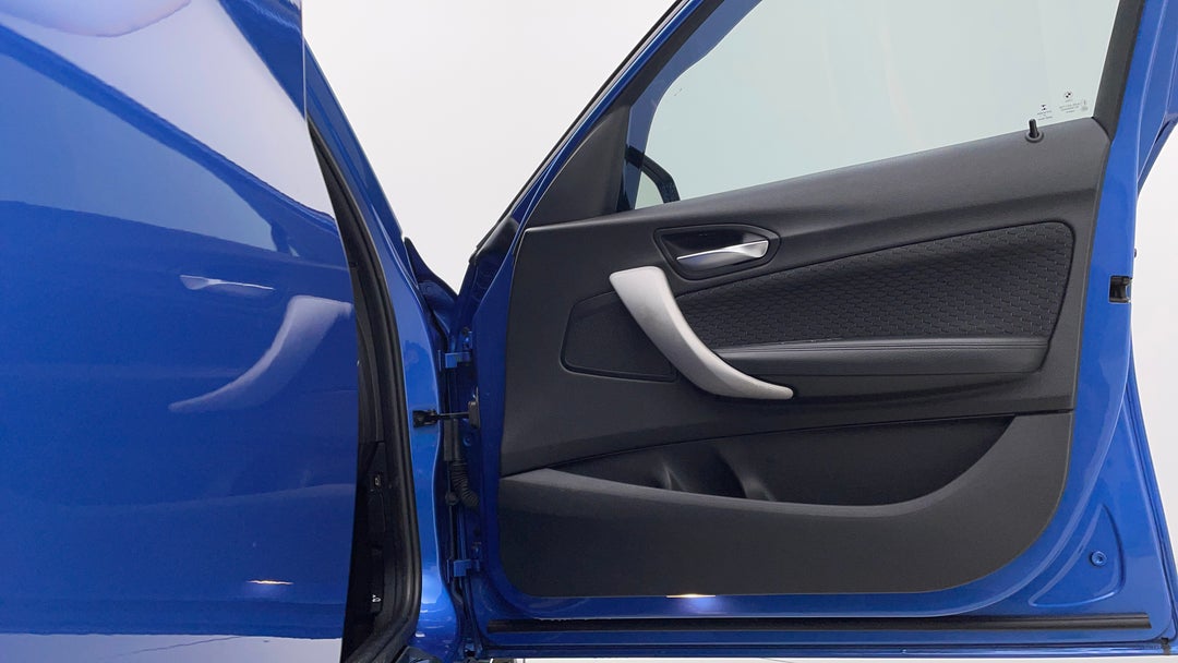 2016 BMW 1 25i M Sport, Automatic, 97508 km, Speaker View