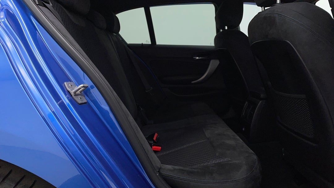 2016 BMW 1 25i M Sport, Automatic, 97508 km, Right Side Rear Door Cabin View