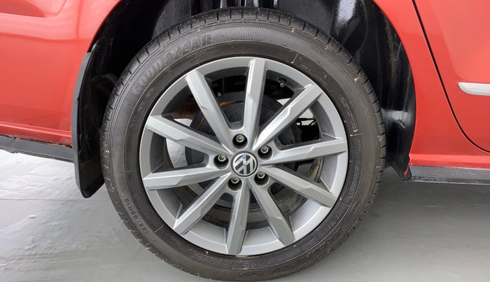 2020 Volkswagen Vento HIGHLINE PLUS 1.0 TSI MT, Petrol, Manual, 6,323 km, Right Rear Wheel