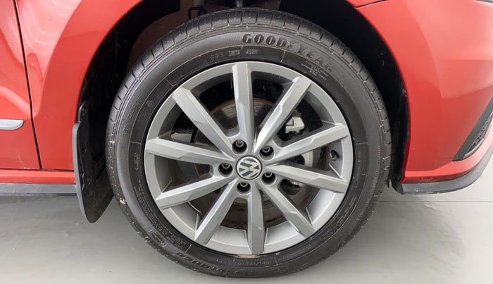 2020 Volkswagen Vento HIGHLINE PLUS 1.0 TSI MT, Petrol, Manual, 6,323 km, Right Front Wheel