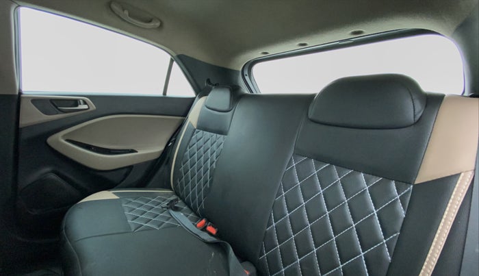 2017 Hyundai Elite i20 Magna Executive Diesel, Diesel, Manual, 42,114 km, Right Side Door Cabin View