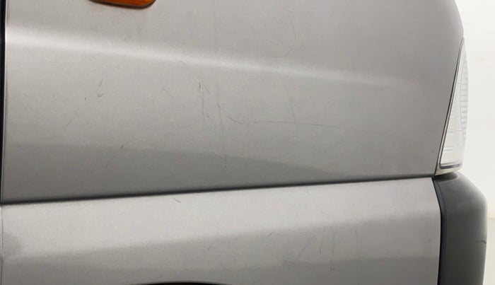 2019 Maruti Eeco 5 STR WITH A/C+HTR, Petrol, Manual, 85,587 km, Right fender - Minor scratches