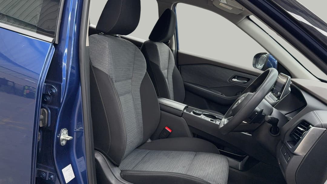 2024 Nissan X-trail St (4WD) 7 Seat, Automatic, 57416 km, Right Side Front Door Cabin View