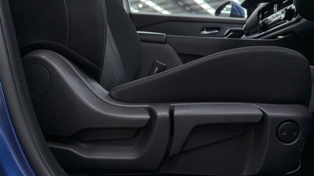 2024 Nissan X-trail St (4WD) 7 Seat, Automatic, 57416 km, Drivers Side Adjustment Panel