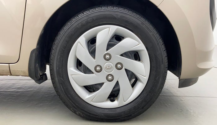 2019 Hyundai NEW SANTRO SPORTZ 1.1, Petrol, Manual, 9,592 km, Right Front Tyre