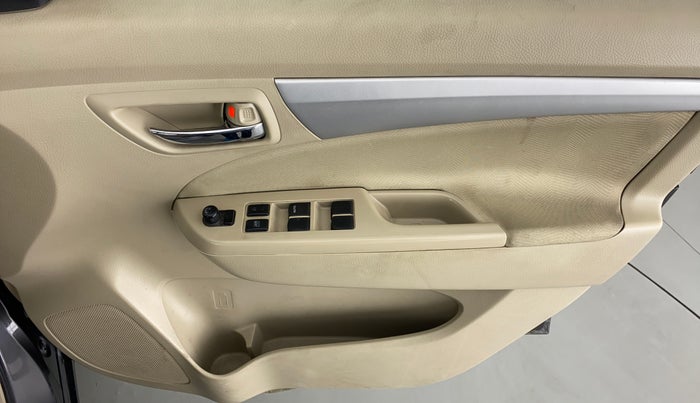 2016 Maruti Ertiga VXI CNG, CNG, Manual, 93,946 km, Driver Side Door Panels Control