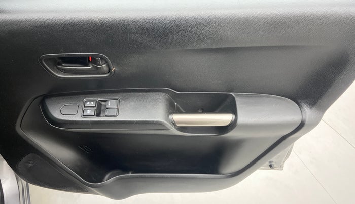2018 Maruti IGNIS SIGMA 1.2 K12, Petrol, Manual, 7,743 km, Driver Side Door Panels Control