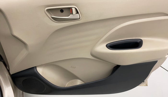 2019 Hyundai NEW SANTRO SPORTZ CNG, CNG, Manual, 74,216 km, Driver Side Door Panels Control