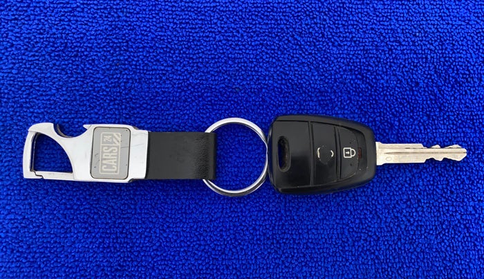 2019 Hyundai NEW SANTRO SPORTZ CNG, CNG, Manual, 74,216 km, Key Close Up