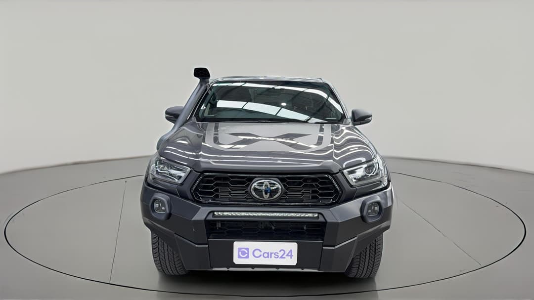 2022 Toyota Hilux Rugged X (4x4), Automatic, 14983 km, Front View