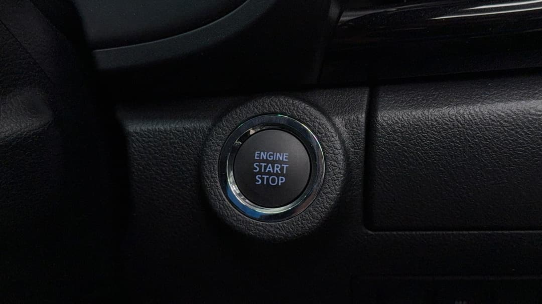 2022 Toyota Hilux Rugged X (4x4), Automatic, 14983 km, Keyless / Button Start