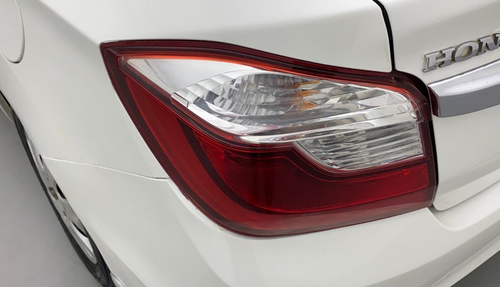 2016 Honda Amaze 1.2L I-VTEC S AT, Petrol, Automatic, 74,865 km, Left tail light - Minor damage