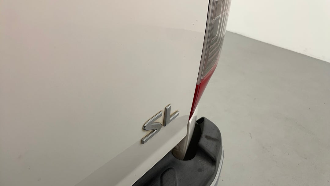 2019 Nissan Navara Sl (4x4), Automatic, 99252 km, Badge (Boot Right Side)