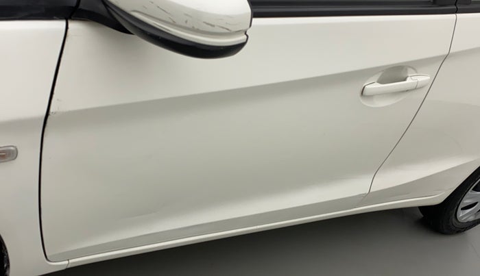 2014 Honda Brio S MT, Petrol, Manual, 35,921 km, Front passenger door - Minor scratches