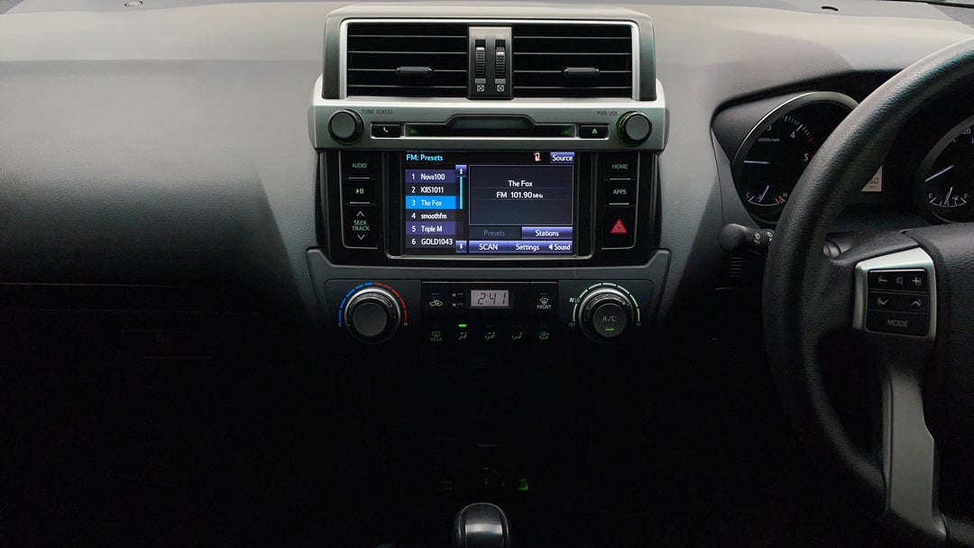 2017 Toyota Landcruiser Prado Gx (4x4), Automatic, 99350 km, Center Console