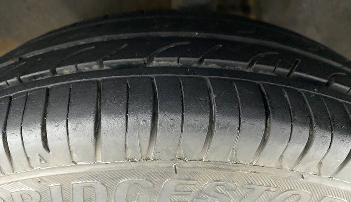 2018 Maruti Alto 800 LXI, Petrol, Manual, 37,614 km, Left Front Tyre Tread