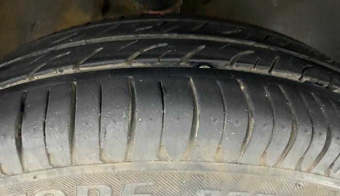 2018 Maruti Alto 800 LXI, Petrol, Manual, 37,614 km, Right Front Tyre Tread
