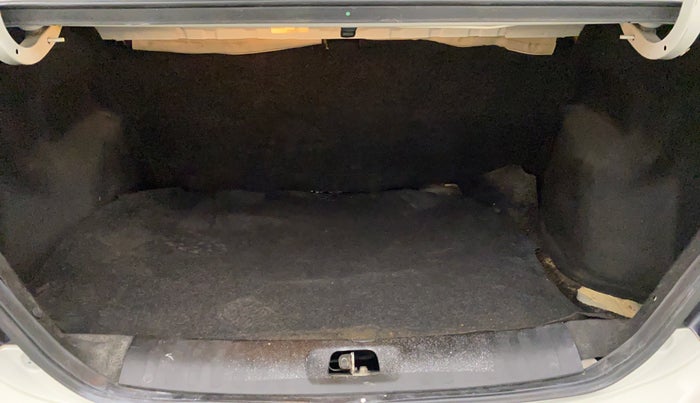 2012 Maruti Swift Dzire VXI, Petrol, Manual, 57,991 km, Boot Inside