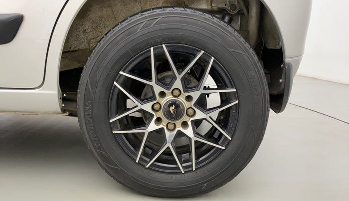 2017 Maruti Wagon R 1.0 LXI CNG OPT, CNG, Manual, 34,827 km, Left Rear Wheel