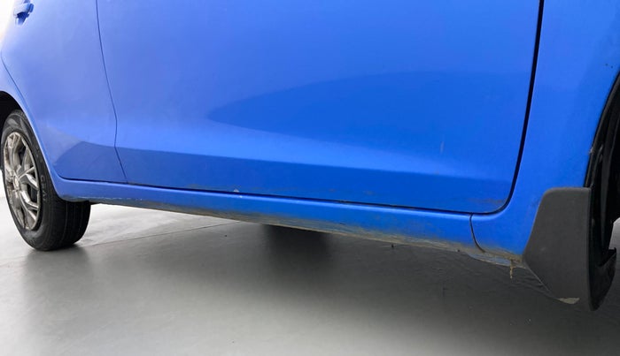 2012 Honda Brio S MT, CNG, Manual, 85,181 km, Right running board - Minor scratches