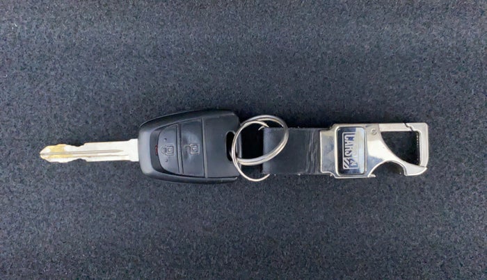 2018 Hyundai NEW SANTRO 1.1 SPORTS AMT, Petrol, Automatic, 16,901 km, Key Close Up