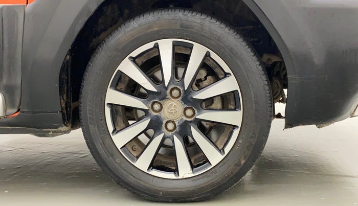 2015 Toyota Etios CROSS 1.5 V, Petrol, Manual, 64,229 km, Right Front Wheel