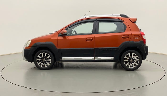 2015 Toyota Etios CROSS 1.5 V, Petrol, Manual, 64,229 km, Left Side