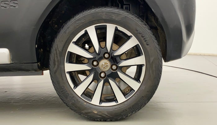 2015 Toyota Etios CROSS 1.5 V, Petrol, Manual, 64,229 km, Left Rear Wheel
