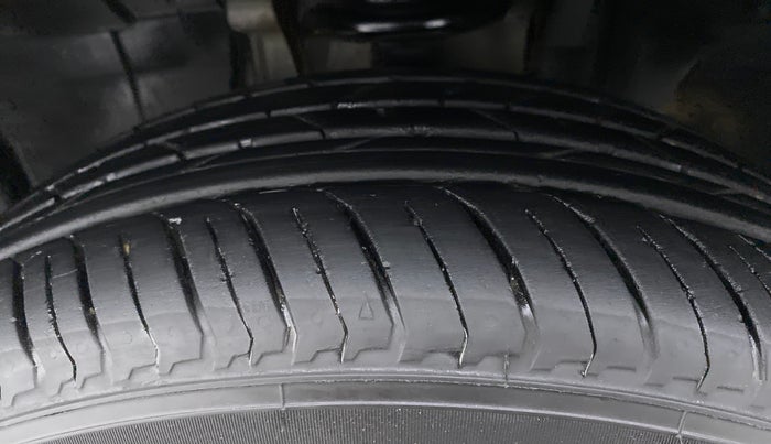 2021 Nissan MAGNITE XV  TURBO MT, Petrol, Manual, 20,275 km, Left Front Tyre Tread