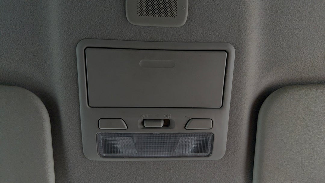 2016 Mitsubishi Triton Gls (4x4), Automatic, 172162 km, On-Roof Controls/Sunglass holder