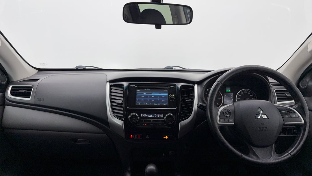 2016 Mitsubishi Triton Gls (4x4), Automatic, 172162 km, Dashboard View