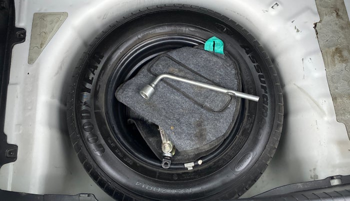 2019 Hyundai Elite i20 SPORTZ PLUS 1.2, Petrol, Manual, 87,935 km, Dicky (Boot door) - Tool missing