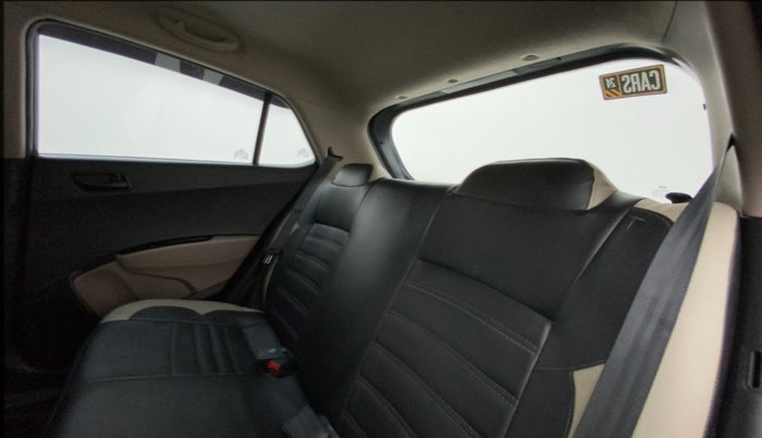 2019 Hyundai Grand i10 MAGNA 1.2 KAPPA VTVT, Petrol, Manual, 35,406 km, Right Side Rear Door Cabin