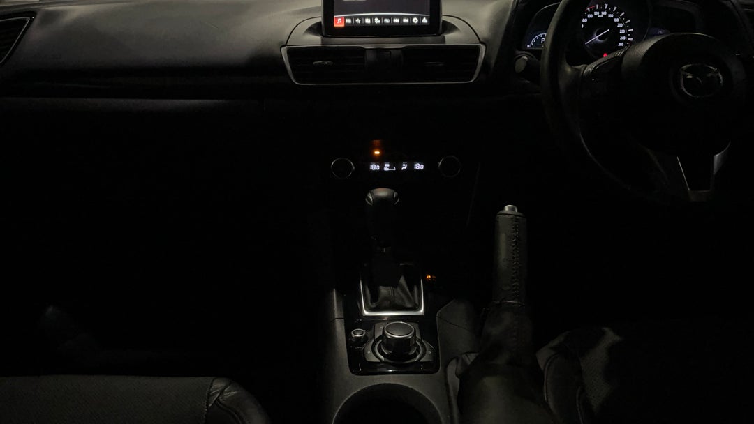 2015 Mazda 3 Touring, Automatic, 116234 km, Center Console