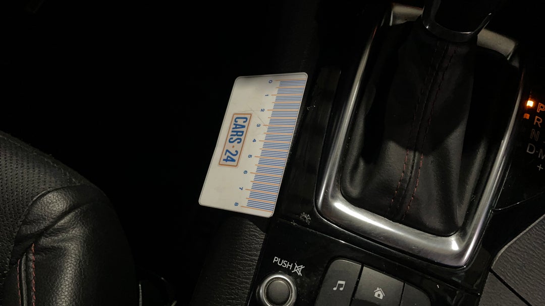 2015 Mazda 3 Touring, Automatic, 116234 km, Gear Lever Body Wear