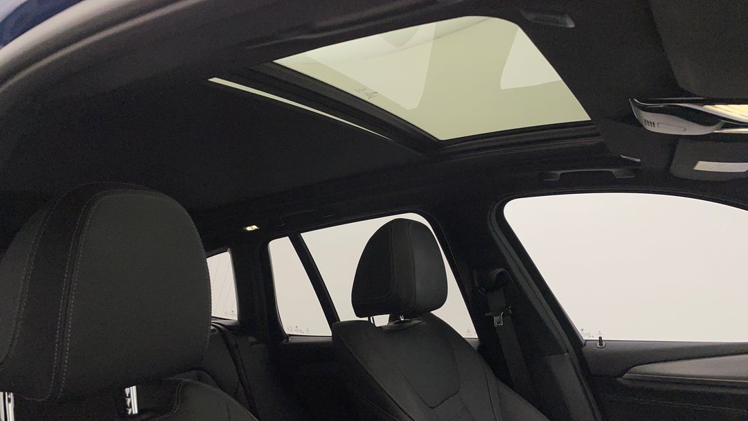 Interior Sunroof/Moonroof