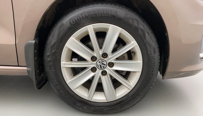 2017 Volkswagen Vento HIGHLINE PLUS 1.5 16 ALLOY, Diesel, Manual, 1,16,281 km, Right Front Wheel