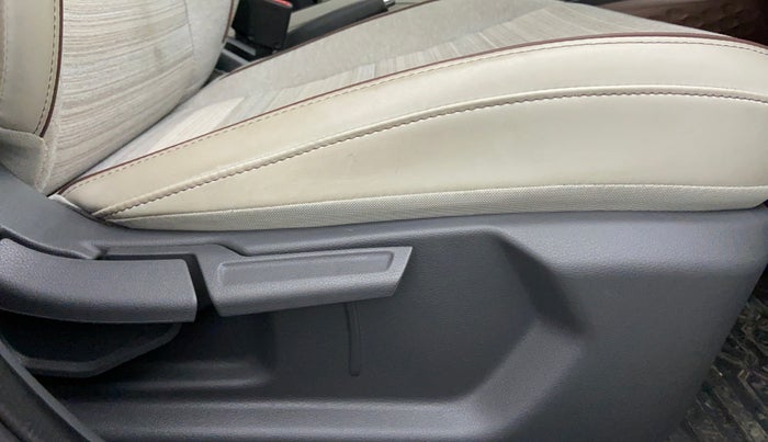 2020 Hyundai AURA SX+ AT, Petrol, Automatic, 7,473 km, Driver Side Adjustment Panel
