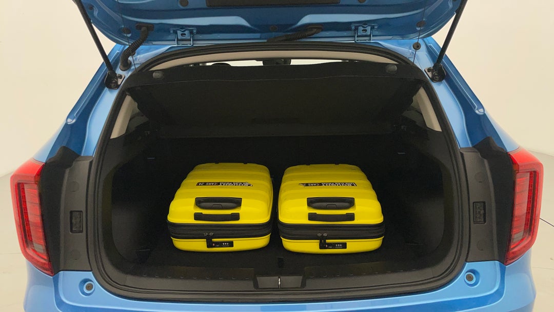 2022 GWM Haval Jolion Ultra, Automatic, 35278 km, Boot Inside View with Luggage