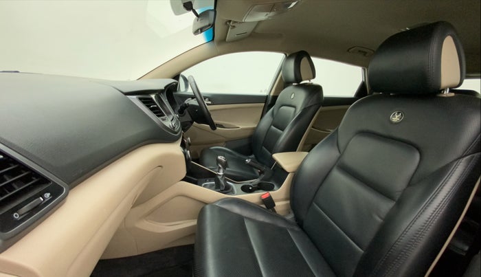 2019 Hyundai Tucson 2WD MT PETROL, Petrol, Manual, 31,249 km, Right Side Front Door Cabin