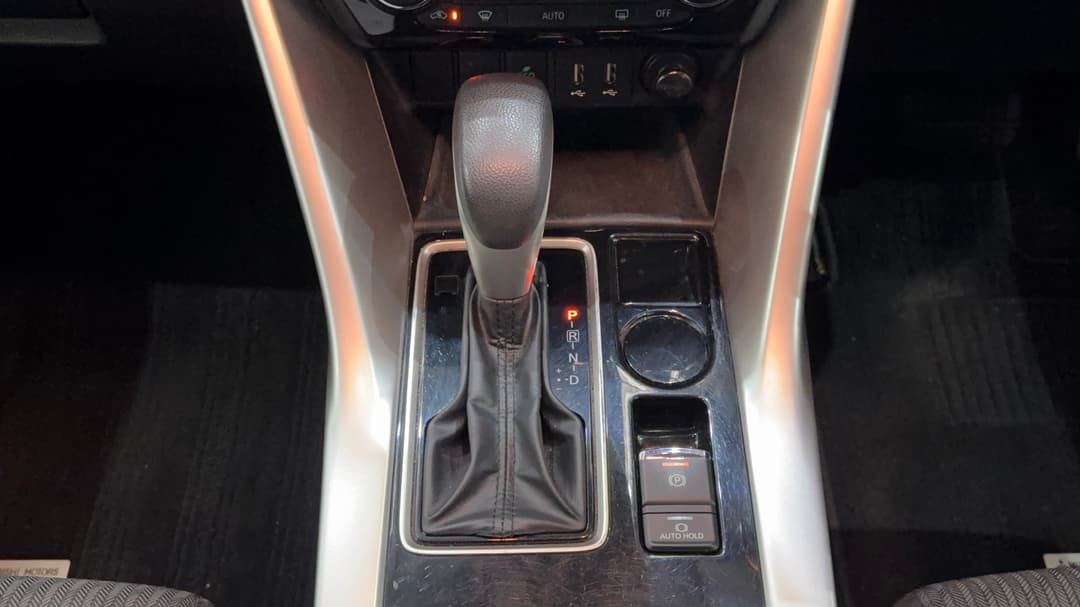 2021 Mitsubishi Eclipse Cross Ls (2WD), Automatic, 23601 km, Gear Lever 