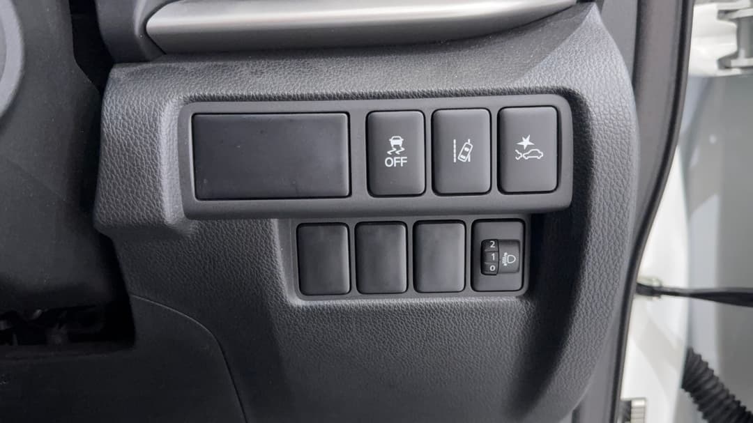 2021 Mitsubishi Eclipse Cross Ls (2WD), Automatic, 23601 km, Utility Switches/Buttons