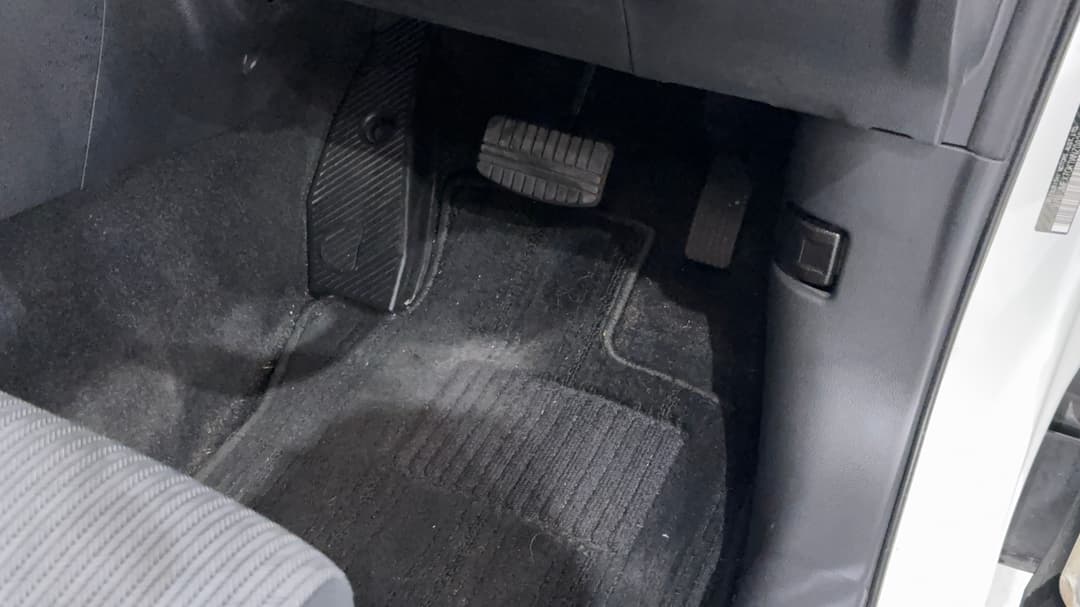 2021 Mitsubishi Eclipse Cross Ls (2WD), Automatic, 23601 km, Pedals and Footmat