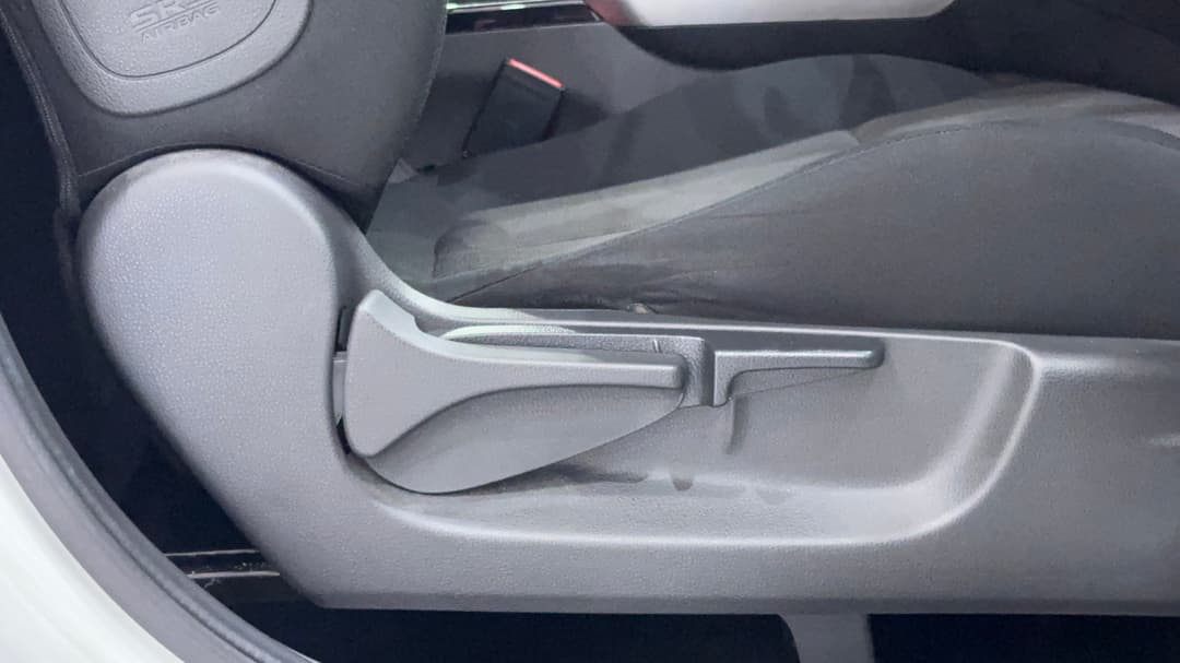 2021 Mitsubishi Eclipse Cross Ls (2WD), Automatic, 23601 km, Drivers Side Adjustment Panel